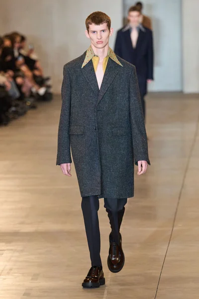 Look 45